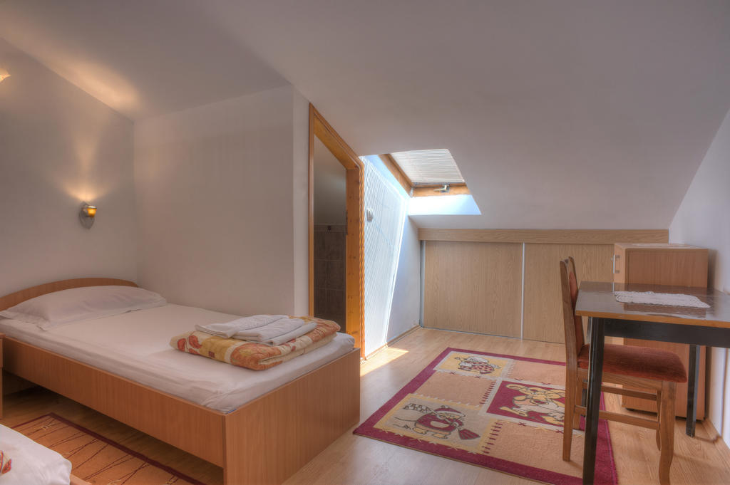 Apartments Durasevic Ivo Ilha Sveti Stefan Quarto foto
